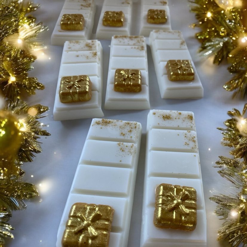 Gold, Frankincense & Myrrh Snap Bar (with gold gift embed)